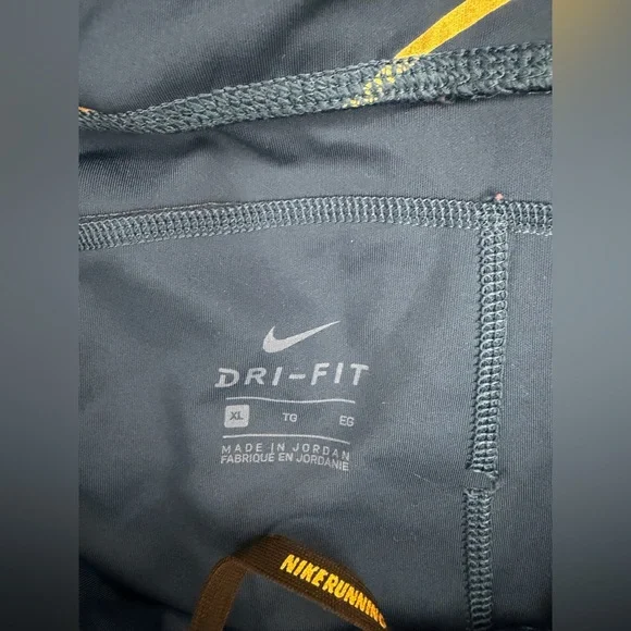 NWOT Nike Dri-FIT 7/8 leggings - Picture 5 of 7
